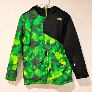 The North Face Boy’s Winter Jacket Size XL (18/20) | Green Camo Hooded Coat